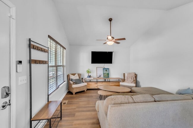 Building Photo - 2301 18th Avenue N