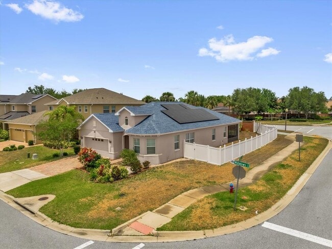 Photo - 16780 Meadows St