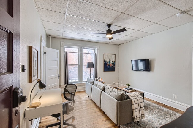 Building Photo - 2805 E 16th Ave Rental