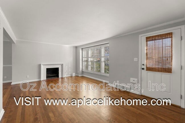 Photo - 7404 Village Dr