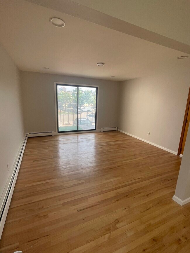 331 Mercer Loop