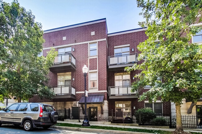 Photo - 765 W 15th St Unit 209