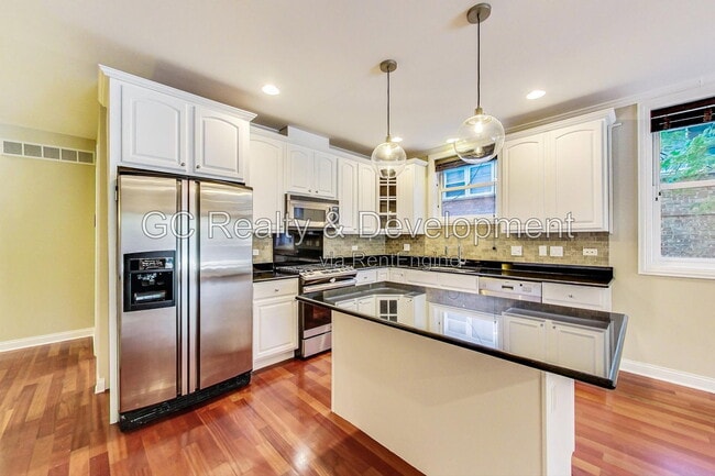 Photo - 4610 N Ashland Ave Unit 1N