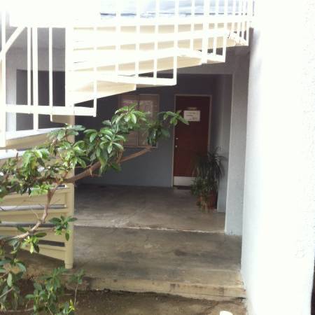 Community Laundry Room - 805 S Broadway Unit #4