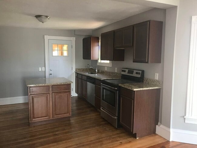 Building Photo - 49 Eddy St Unit 3