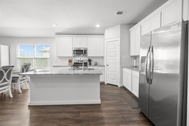 Photo - 30290 Kingston Heath Dr