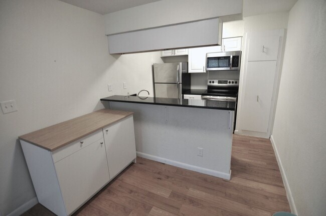 Photo - 2207 Leon St Unit 201