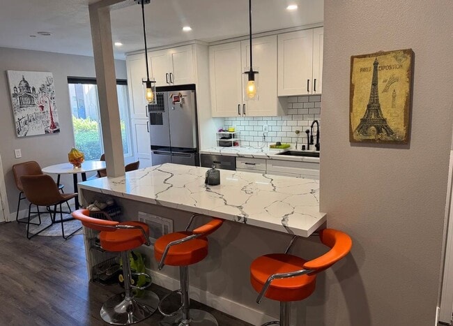 Photo - Stunning 2 bedroom, 1.5 bathrooms, 2 story townhouse for rent in Allure Condos in Serra Mesa!