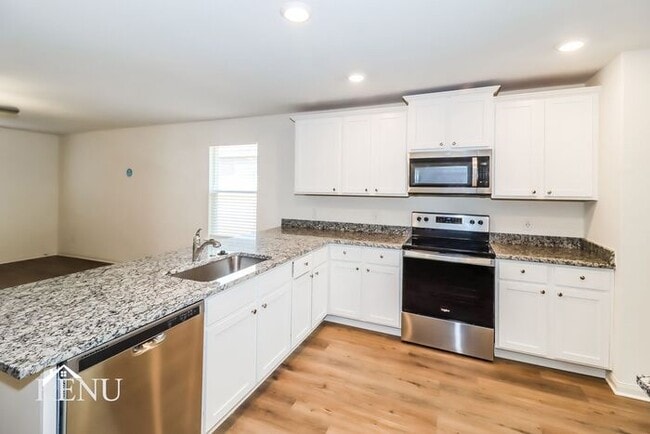 316 Sunnymeade Ln