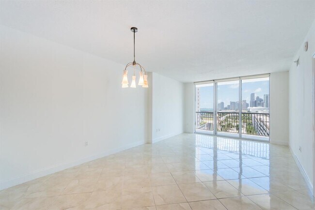 Photo - 1750 N Bayshore Dr Unit 3602