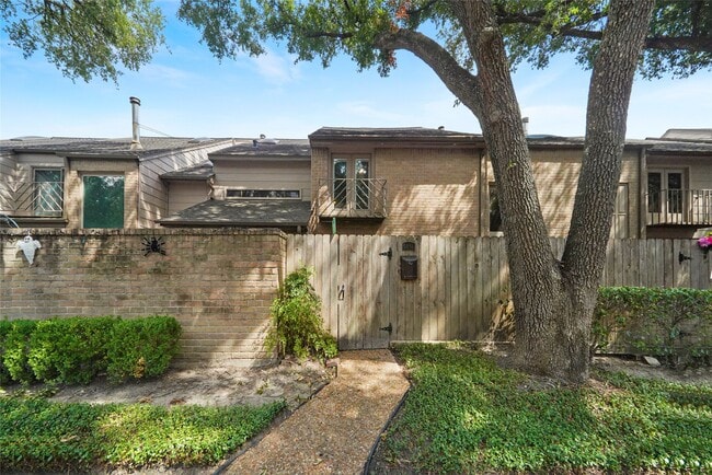 Photo - 5836 Sampley Way