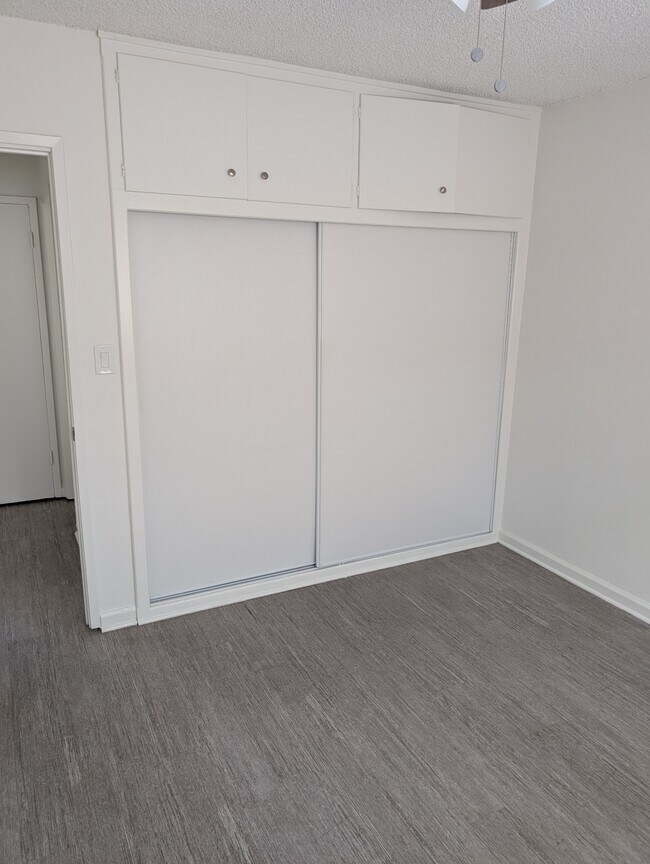 Photo - Oasis Apartments