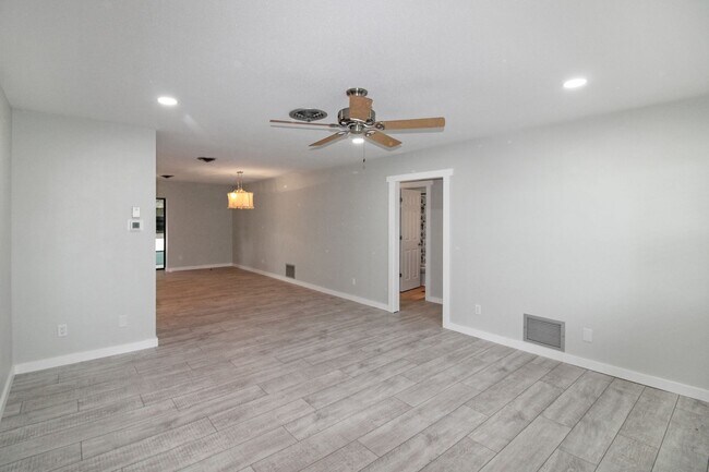 Photo - 1616 Jupiter Rd