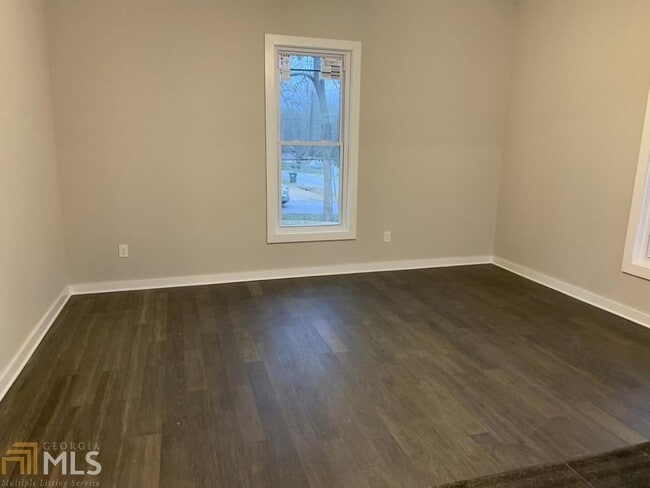 Photo - 6234 Collins St NE