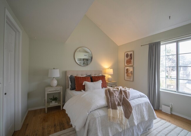 Photo - 5333 Beacon Hill Cir Unidad 136