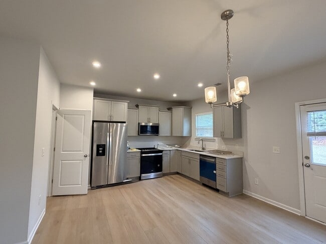 Photo - 5879 Wheeler Ridge Rd