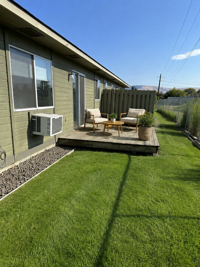 3408 Vincenta Way Unit B