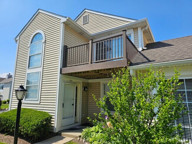 Photo - 341 Le Parc Cir Townhome