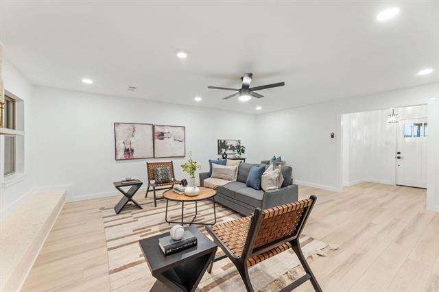 Photo - 9056 Berkshire Dr