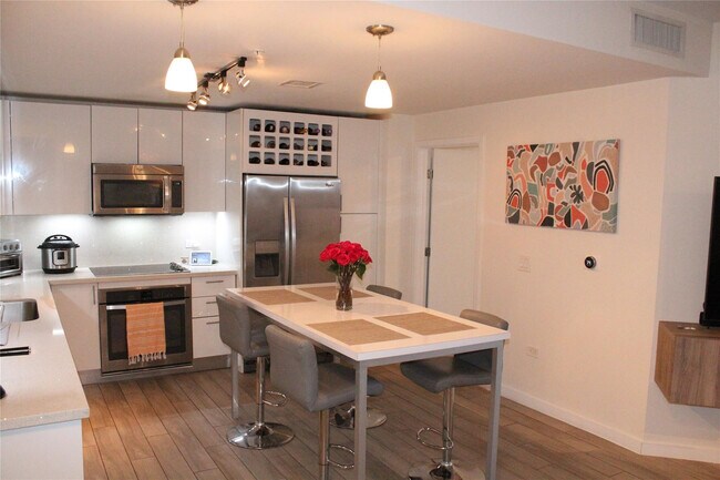 Photo - 999 SW 1st Ave Unidad 3301