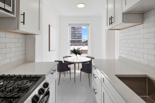 Photo - The Onyx on Sheridan