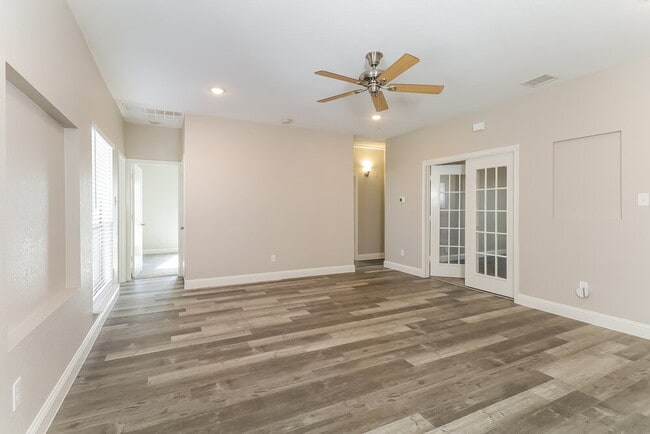 Photo - 1029 Primrose St