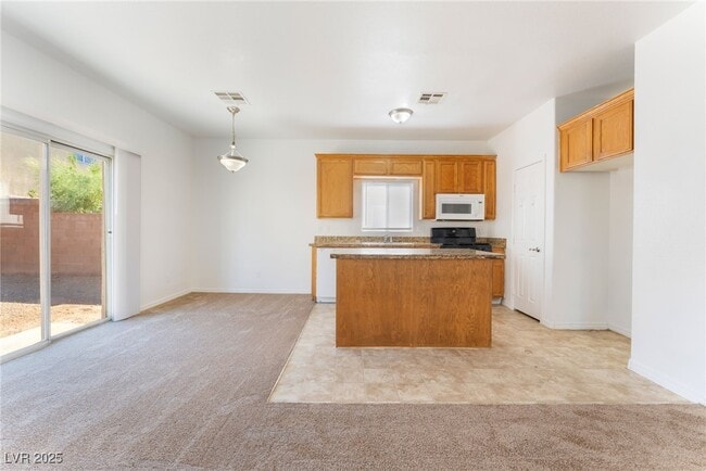 Photo - 32 Rosa Rosales Ct