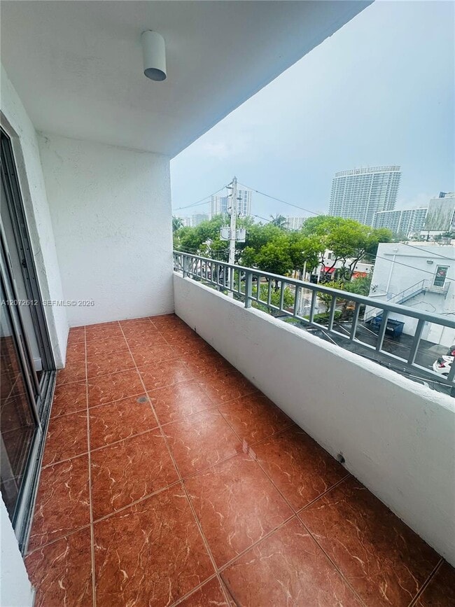 Photo - 1610 Lenox Ave. Unit 412