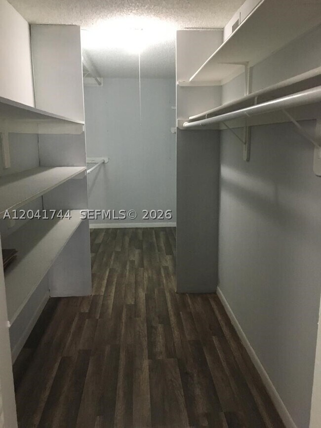 Photo - 6930 Miami Gardens Dr Unit 1-209
