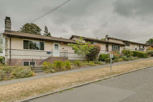 Photo - 2217 E Thomas St Apartments Unit 2217