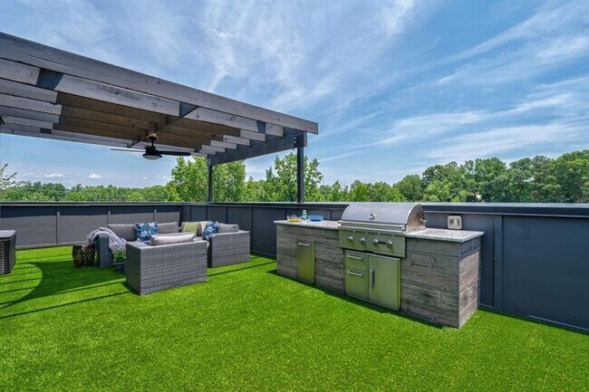 Photo - 1227 Chelsea Cir NW