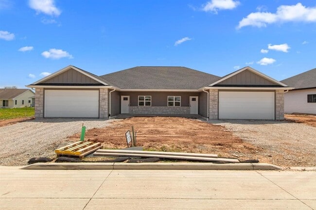Building Photo - 409 Founders Wy Rental