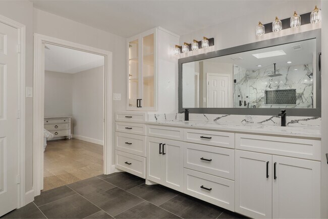 24 Hornsilver Pl