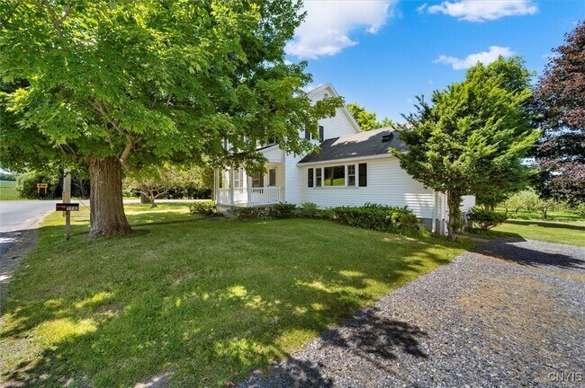 Photo - 3743 Dawes Ave