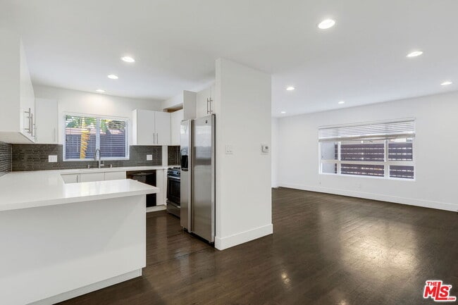 Photo - 1055 S Bedford St Unit 2