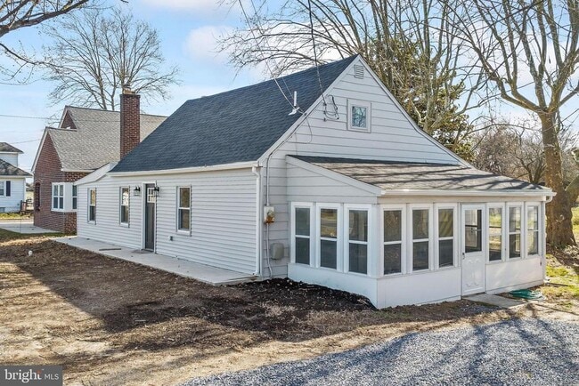 Photo - 695 Salem Quinton Rd