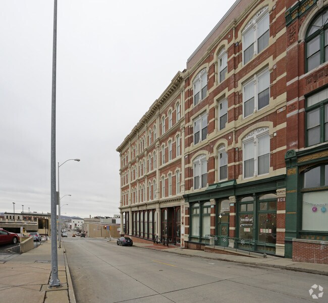 Photo - Lofts at Landmark
