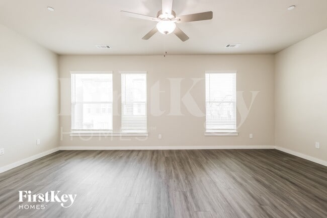 Photo - 18338 W Centro Cir