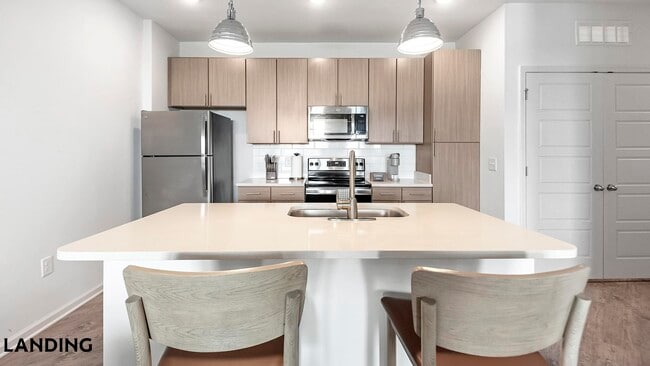 Photo - 599 Tapestry Lp Unit 13-306