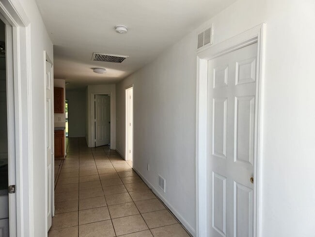 Photo - LO 4770-4772 Jordan Ave S Unidad 4772 Jordan Ave S