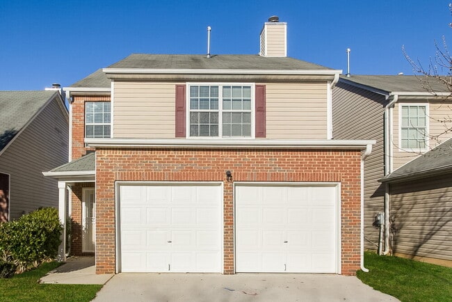 Building Photo - 1883 Roble Dr