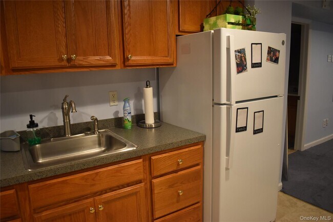 Photo - 323 Peconic Ave