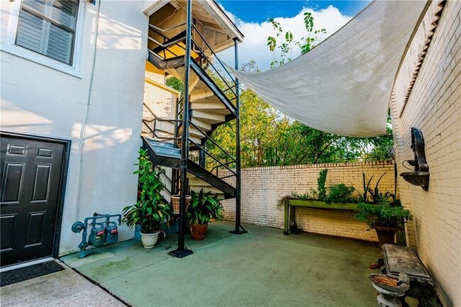 Photo - 960 Government St Unit C