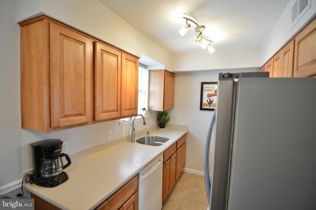 Photo - 2627 S Walter Reed Dr