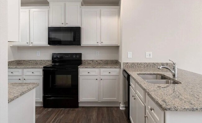 Photo - Newly Built Beautiful one-level 3 bedroom ...