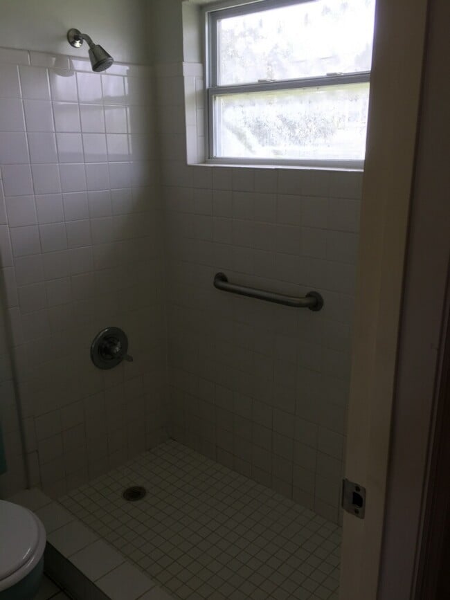 Photo - 685 HWY 441 SE