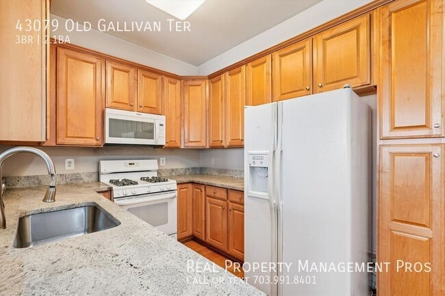 Photo - 43079 Old Gallivan Terrace