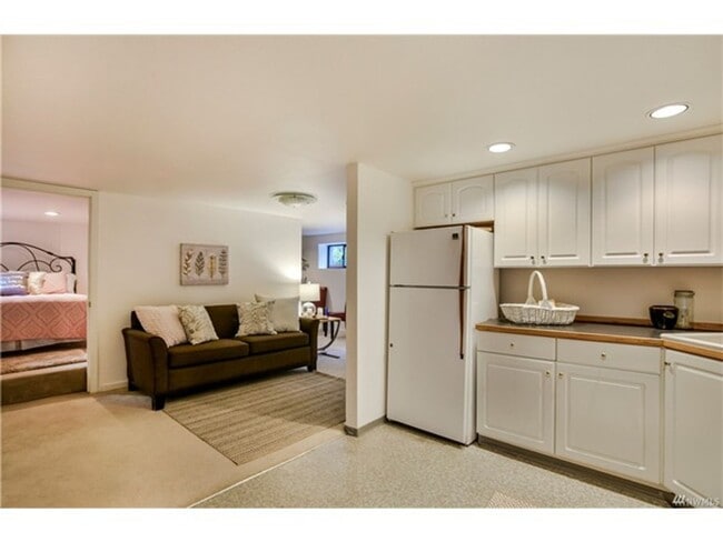 4022 59th Ave SW Unidad C