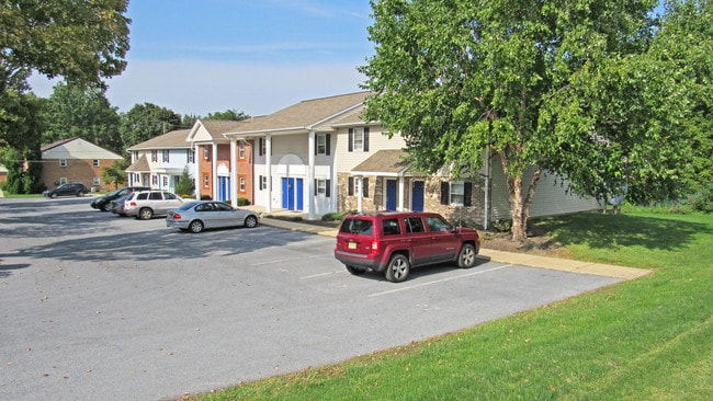 Fulton Manor - Fulton Manor Apartments