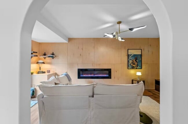 Photo - 22 Scottsdale Dr Unit Scottsdale B